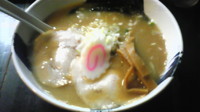 「豚骨醤油ラーメン（６５０円）」@とんこつらーめん 頑々坊子の写真