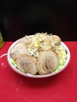 「大ラーメン＋豚＋味玉「ニンニクアブラダブルカラメ」」@びんびん豚の写真