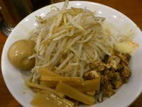 「まぜそば\730＋味玉\80」@麺屋 御神本の写真