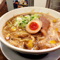 「野菜たっぷり　ゆず醤油ラーメン」@らららのらーめん 一豚力 堺東店の写真