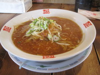 「ピリ辛あんかけラーメン　650円＋餃子50円（クーポン価格）」@おおぎやラーメン 伊勢崎東本町店の写真