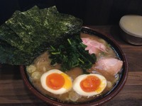 「のり玉ラーメン」@神田ラーメン わいず 神田本店の写真