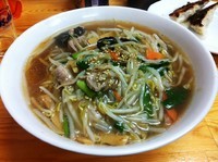 「肉にらメンマのサンマーメン（2012-2013冬メニュー）」@九州大分ラーメン 麺恋亭 中華街店の写真