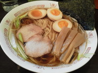 「めんめんがつくる王様中華そば（大盛り）＋味玉：サービス」@ぶしもりや めんめんの写真