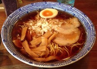 「ラーメン大盛＋ライス(600円＋50円＋100円)」@弘富の写真