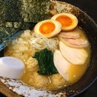 「特製濃厚醤油鶏そば」@濃厚鶏そば 晴壱の写真