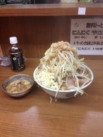 「豚増しラーメン＋味玉「全増し」」@ラーメンの店 どでん 北浦和店の写真