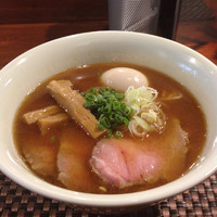 「特製追い鰹中華そば980円」@らぁ麺 やまぐちの写真