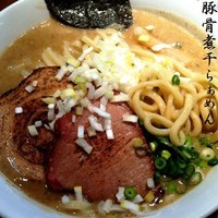 「豚骨煮干らぁめん（限定） 750円」@喜元門 本店の写真