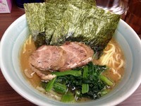 「らぁめん（６５０円）」@横浜家系らーめん 武蔵家 川口店の写真