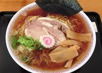 「しょうゆラーメン　大盛」@らーめん 裸の写真