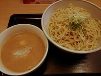 「坦々つけ麺（大盛り無料）　50円引きクーポンで750円」@麺処 福吉 極の写真