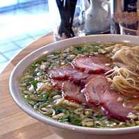「チャーシューワンタン麺1100円」@ウミガメ食堂の写真