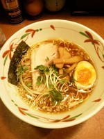 「醤油らーめん６８０円」@らーめん天神下 大喜の写真