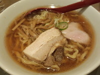 「喜多方らーめん750円」@麺や 七彩 東京駅の写真