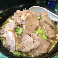 「ラーメン・チャーシュー6枚」@ラーメン絆の写真
