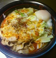 「紅らーめん 温玉・790円+50円」@麺創研 紅 府中の写真