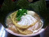 「らぁ麺（並）＋得トッピング」@麺屋庄太 津久井浜店の写真
