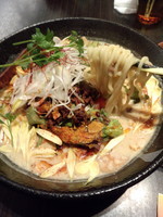 「黄坦々麺550円（開店一周年記念価格）」@熱烈タンタン麺 五味五香の写真