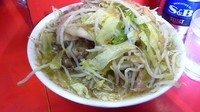 「小豚 700円 ヤサイニンニクアブラ」@ラーメン二郎 三田本店の写真