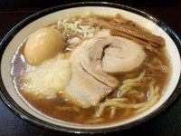 「らーめん＋半熟味玉」@らーめん ほしのの写真