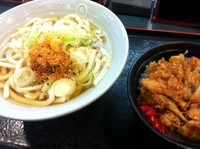 「かけうどん　ミニかき揚げ丼【５００円】」@小諸そば 東五反田店の写真