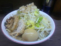 「小ラーメン（ヤサイ・ニンニク・アブラ）＋味つけ玉子」@ラーメン二郎 横浜関内店の写真