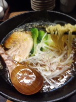 「正油ラーメン」@熱烈タンタン麺 五味五香の写真