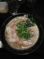 「ラーメン、替玉」@博多一双 博多駅東本店の写真