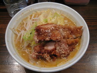 「旨辛味噌拉麺（並）＋プチ唐揚げ：700円＋150円」@旨辛ラーメン 表裏の写真