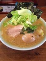 「らーめん(並)feat.ヤサイ」@横濱家系らーめん 元喜家 金沢店の写真