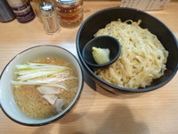 「つけ麺こってり醤油味(850円)」@小麦と肉 桃の木の写真