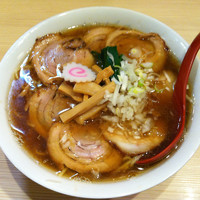 「特製肉盛そば （醤油、大盛、980円）」@麺場 風天の写真