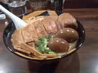 「叉焼１本のせ味噌らーめん」@麺屋武蔵 武骨の写真