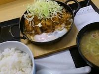 「カレー鍋定食\619」@かつや 浅草店の写真