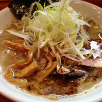 「塩ラーメン+チャーシュー、ネギ」@自家製麺 ラーメン慶の写真