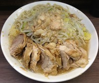 「大ぶたダブル (900円 )アブラニンニク」@ラーメン二郎 横浜関内店の写真