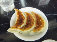 「半餃子210円(クーポンで無料)&味噌ラーメン」@麺王 南柏店の写真