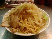 「らーめん ヤサイ+アブラ」@らーめん大 本郷店の写真