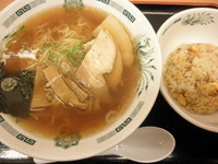 「ラーメンセット（半チャーハン）　「620円」」@日高屋 春日部店の写真