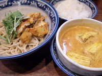 「【期間限定】インドカレーつけ麺（小盛）＋ライス」@中華そば 旋の写真