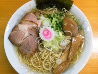 「塩ラーメン（中盛・味玉TP）￥500円＋100円＋100円」@麺屋 猪貴 -CHOKI-の写真