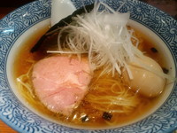 「香味鶏だしらーめん650円＋味玉（クーポン使用）」@麺処 ほん田の写真