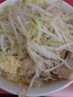 「小ラーメン（７００円）・ニンニク」@ラーメン二郎 小岩店の写真