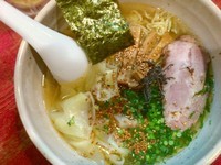 「塩ワンタンめん」@ひなたやの写真