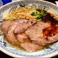 「ラー油塩ラーメン+チャーシュー」@中村屋@WeST PArK CaFE レイクタウンアウトレットの写真