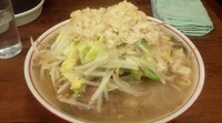 「普通盛焼豚 小ブタ（ヤサイアブラ）」@ラーメン二郎 品川店の写真