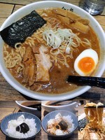 「白エビラーメン780円大盛同額・雑炊ランチ無料」@麺屋 白神 東京池袋店の写真