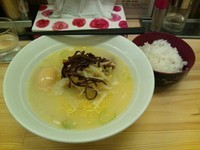 「塩ラーメン(780)＋ライス(100)」@辰巳らーめんの写真