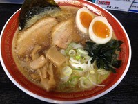 「ラーメン・醤油＋半熟味玉（￥650＋￥100）」@らぁ麺。源天の写真